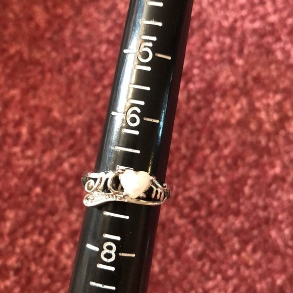 Mom statement ring - Picture 4 of 4